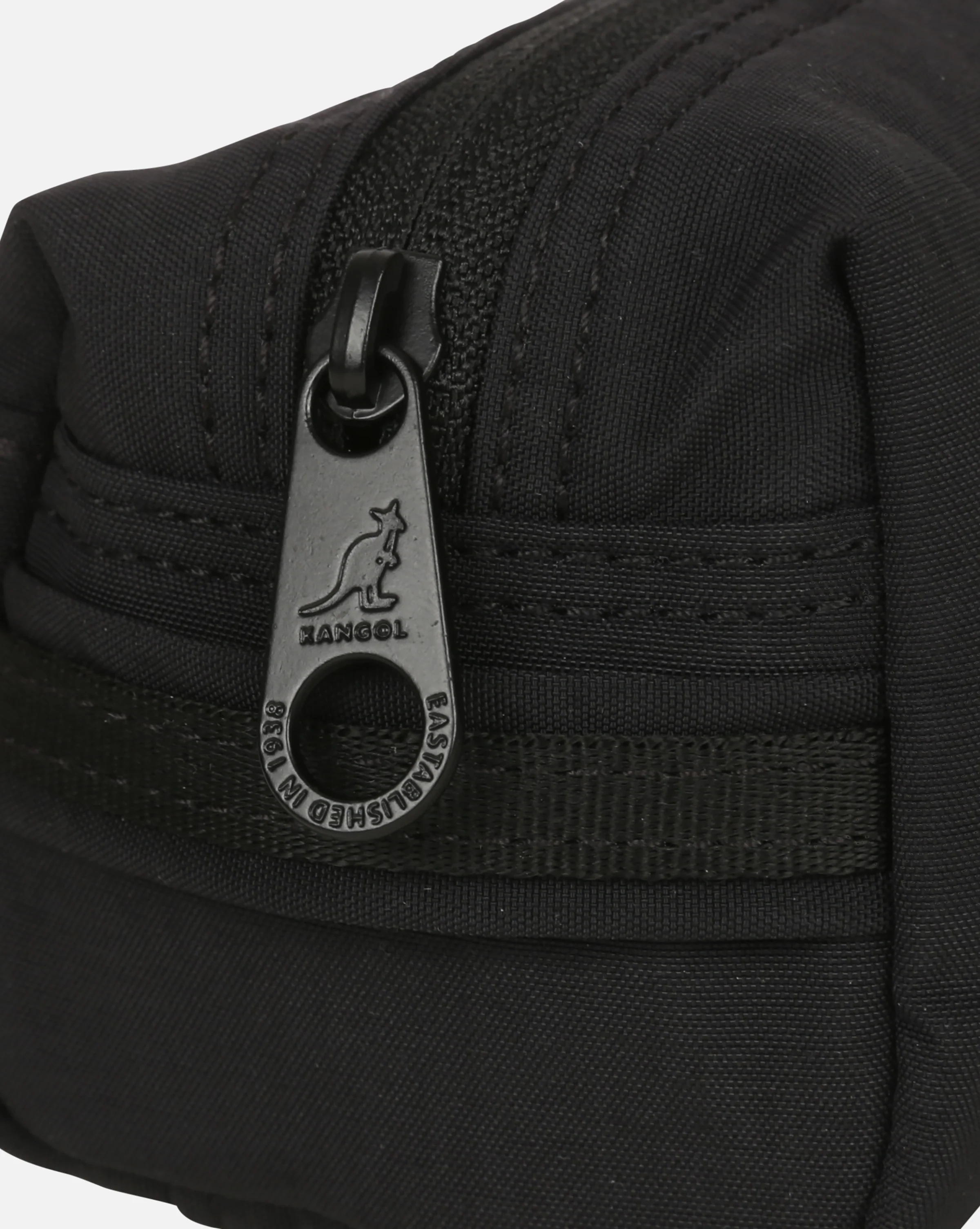 Essential Retro Core Pouch - Image 10